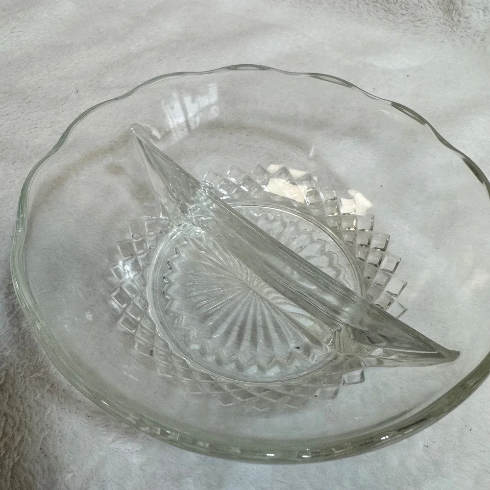 Vintage Clear Glass Divided‎ Relish Dish Scalloped Edge Serving Bowl